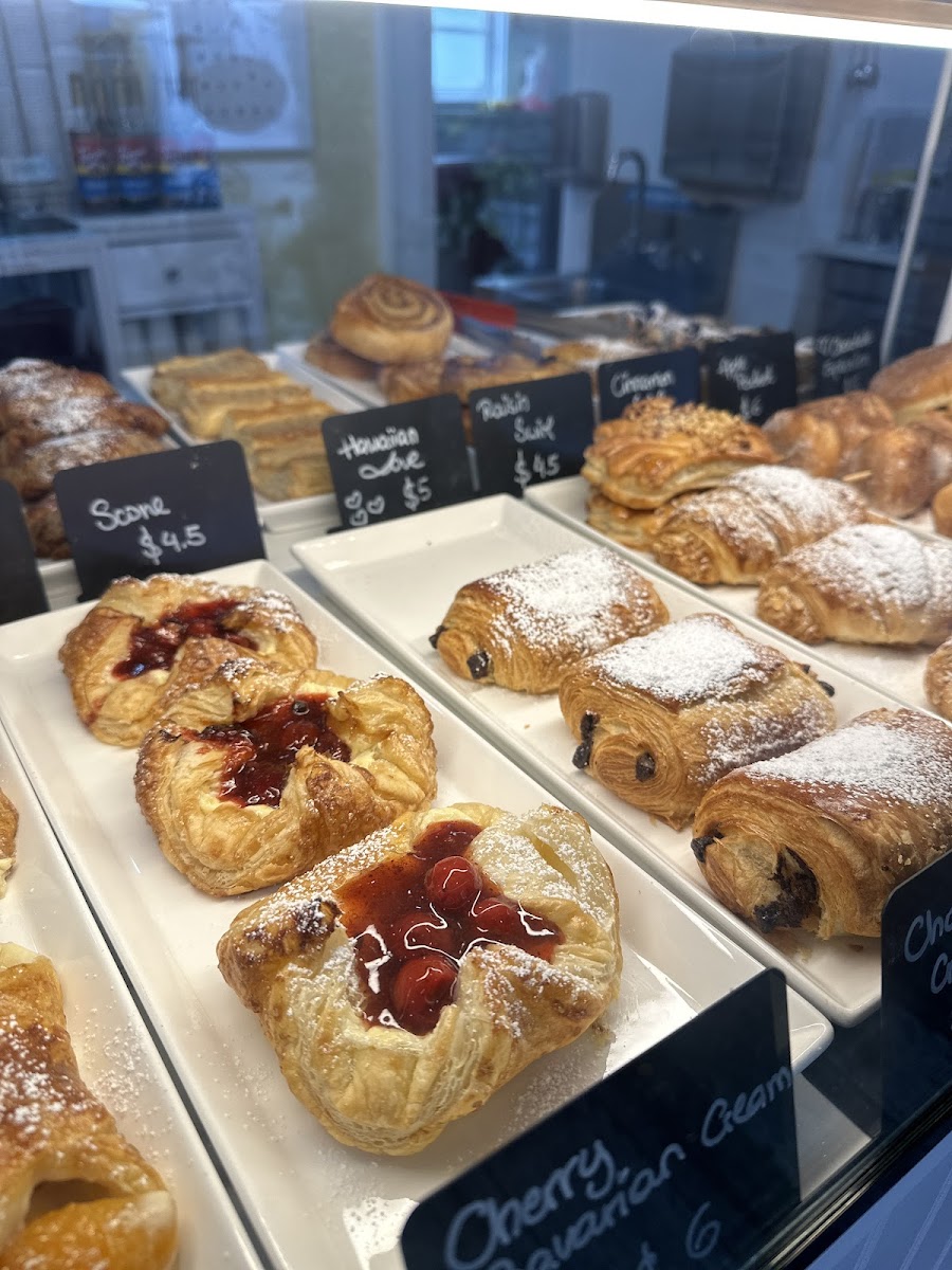 Schatzi's Bakery & Café-5