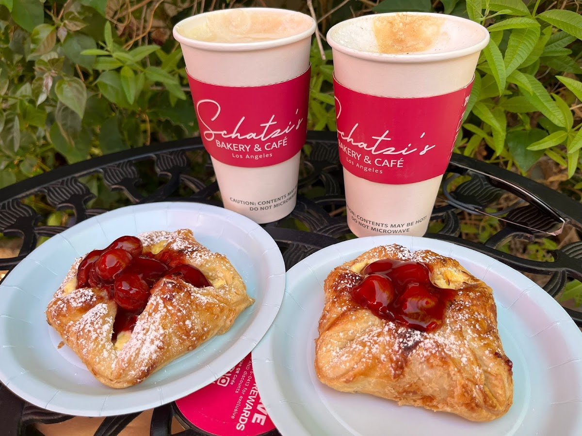 Schatzi's Bakery & Café-6